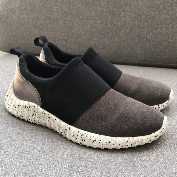 Johnston & Murphy Shoes - NWOT! - JOHNSTON & MURPHY Women's XC4 Waterproof Suede ‘Kelly’ Sneakers